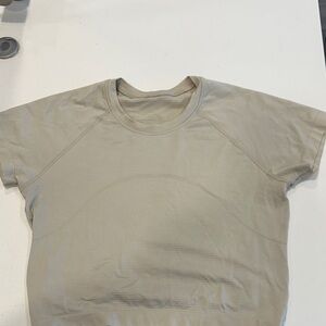 Lululemon Cropped Swiftly